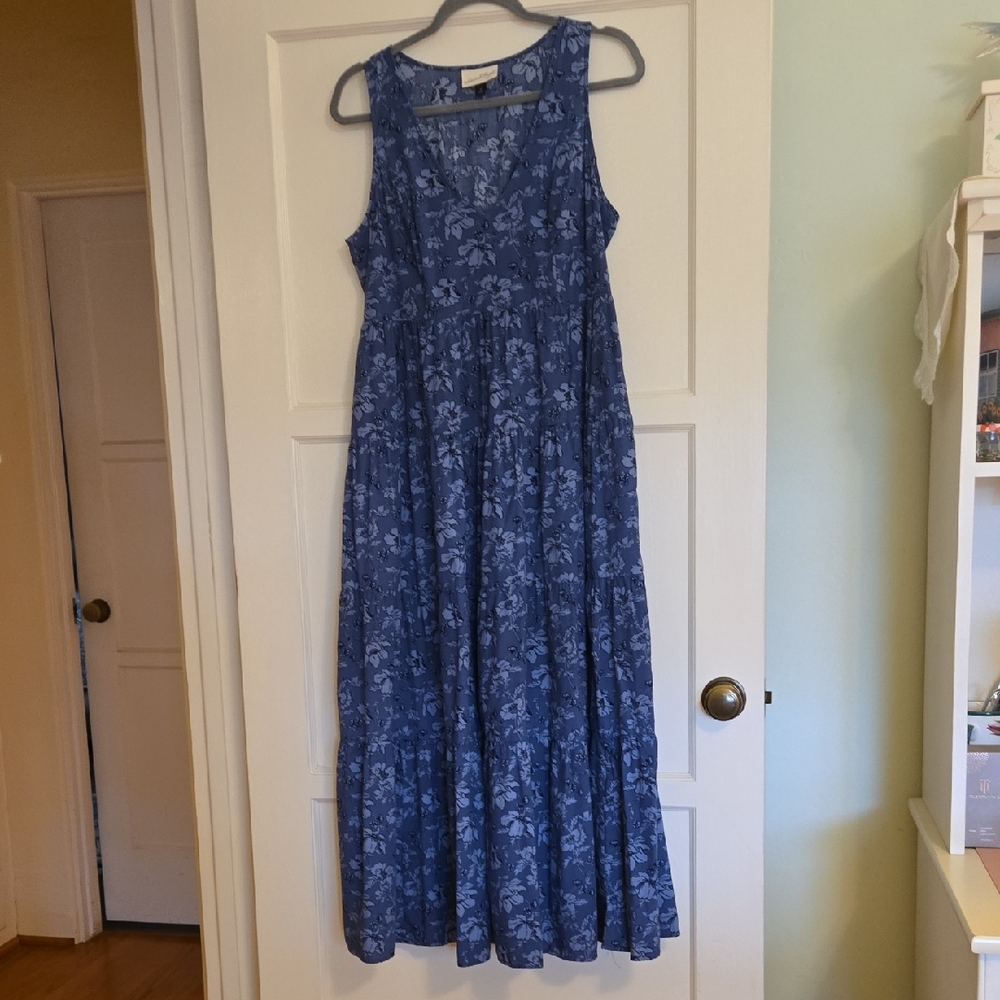 Universal Thread Blue Sleeveless Vee Neck Tiered Maxi Sundress